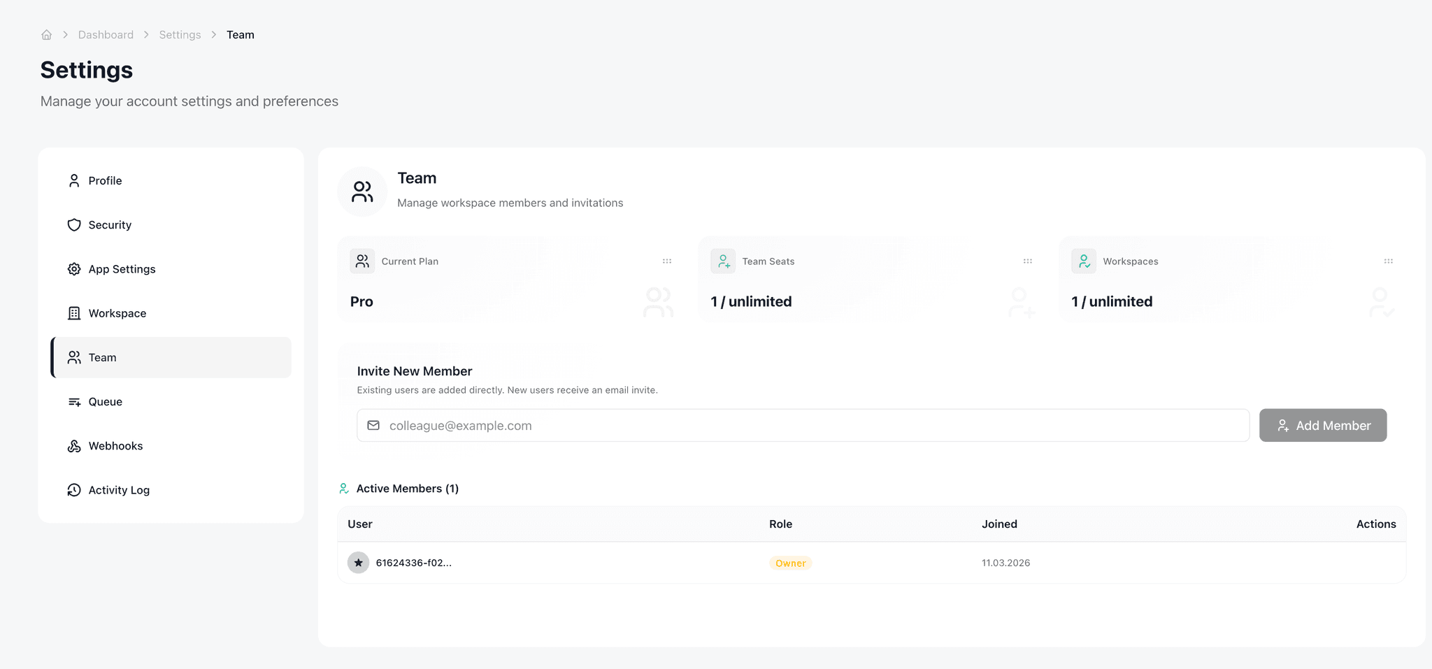 CodivUpload team management screen with member list, roles, and invite button